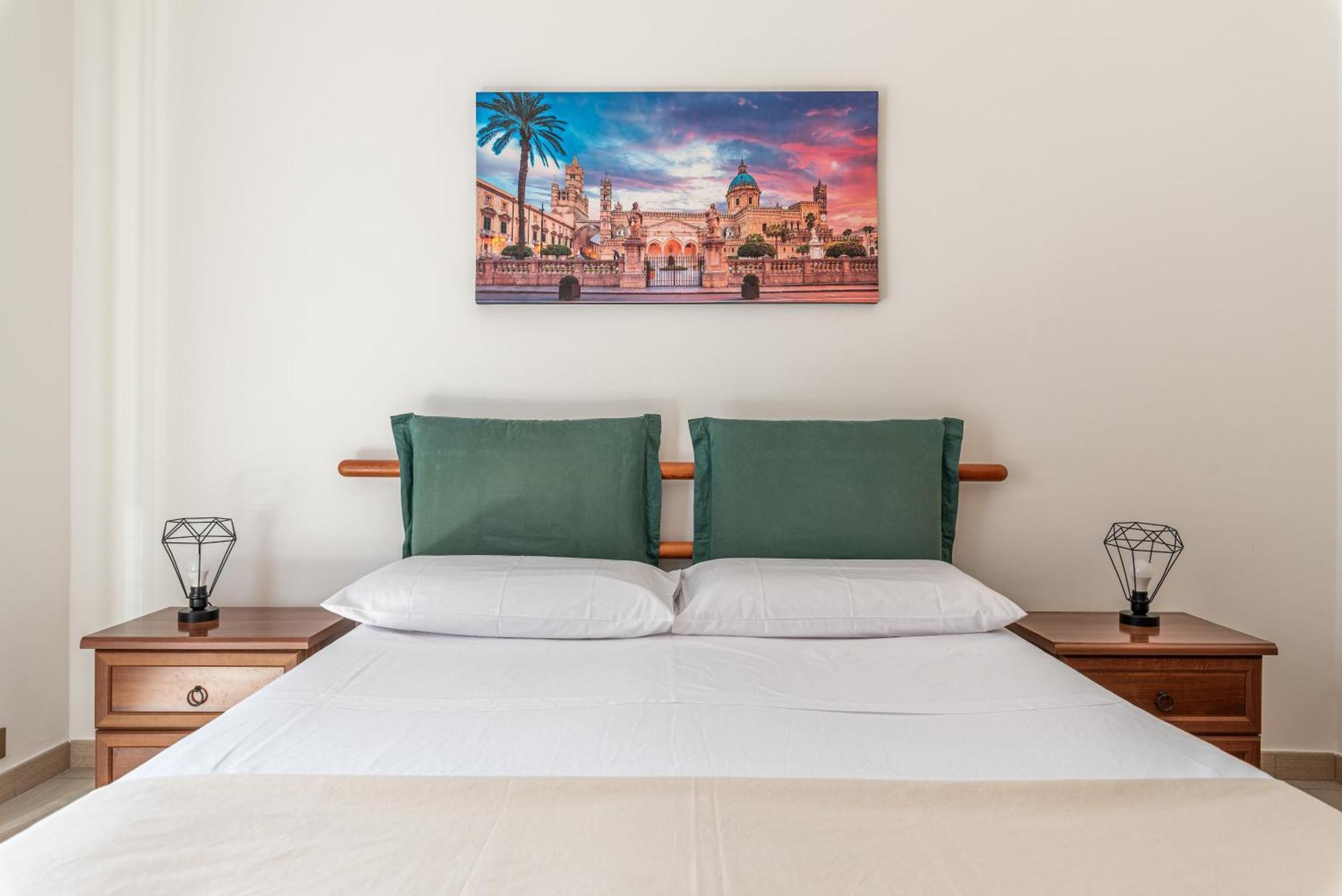 I Mori-Holiday Apartment Palermo Eksteriør billede